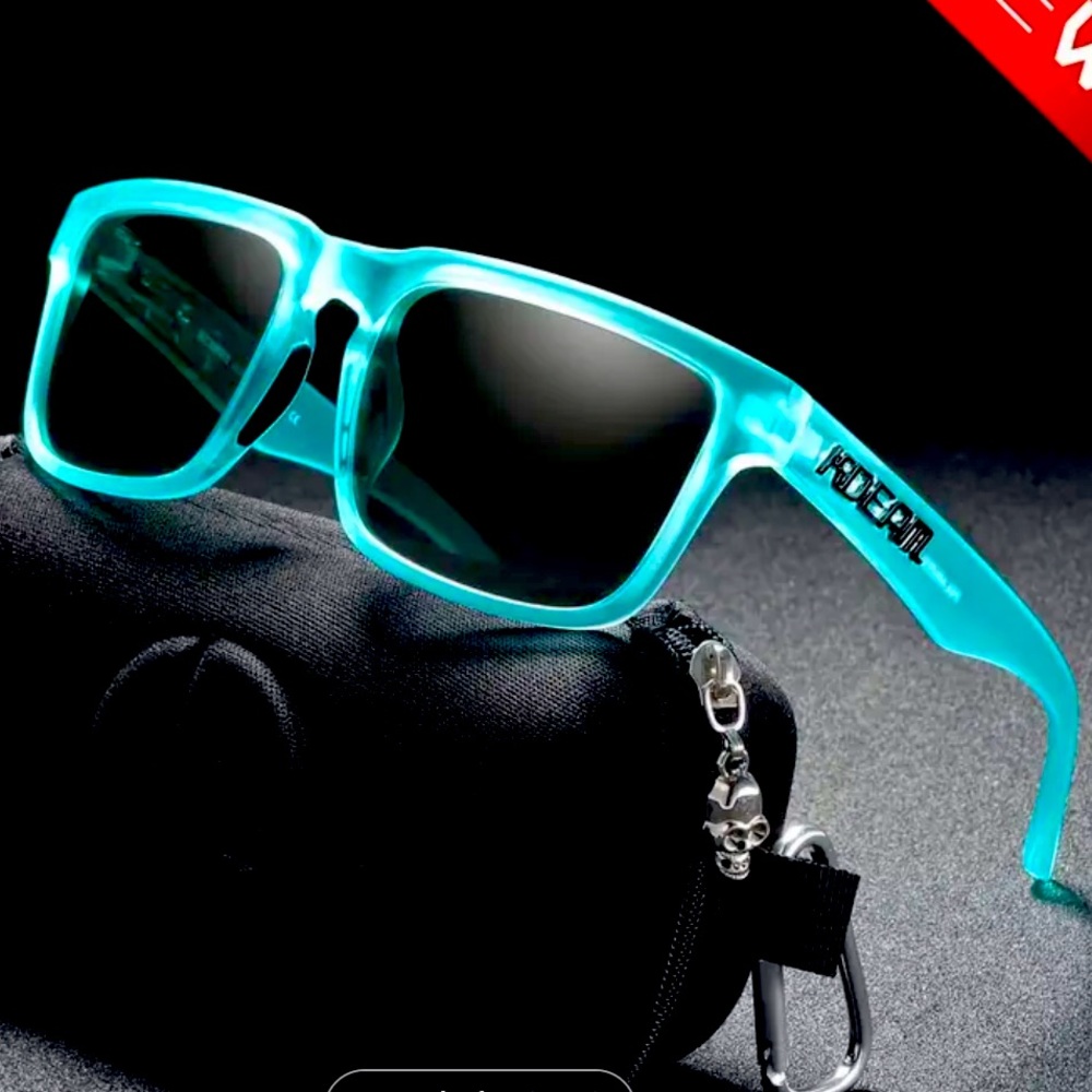Stylish polarized sunglasses